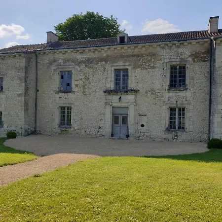 Casa de Férias L'olivier Monts-sur-Guesnes